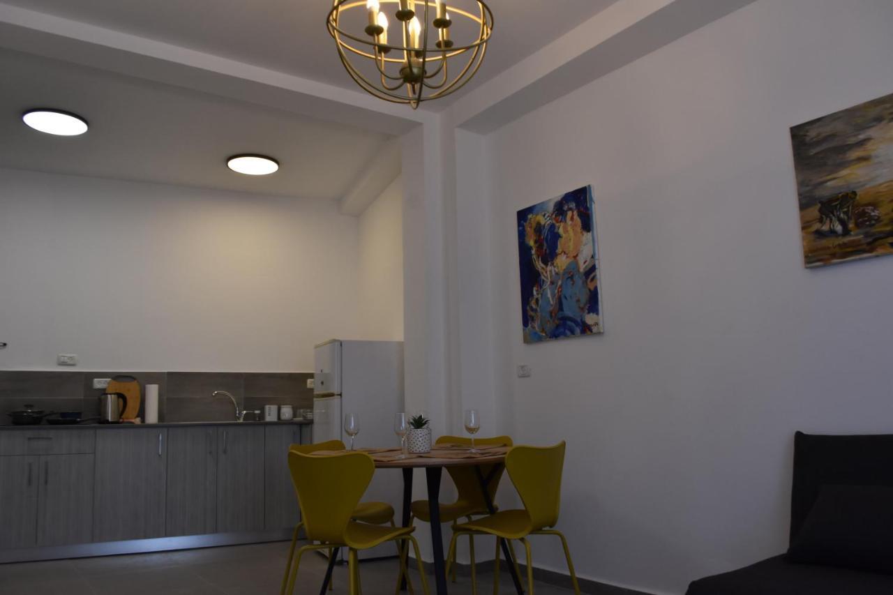 Luxury 2-Room Suite In The Center Of Downtown Haïfa Extérieur photo