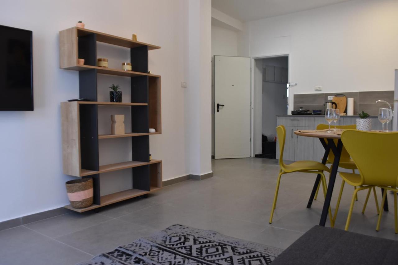 Luxury 2-Room Suite In The Center Of Downtown Haïfa Extérieur photo